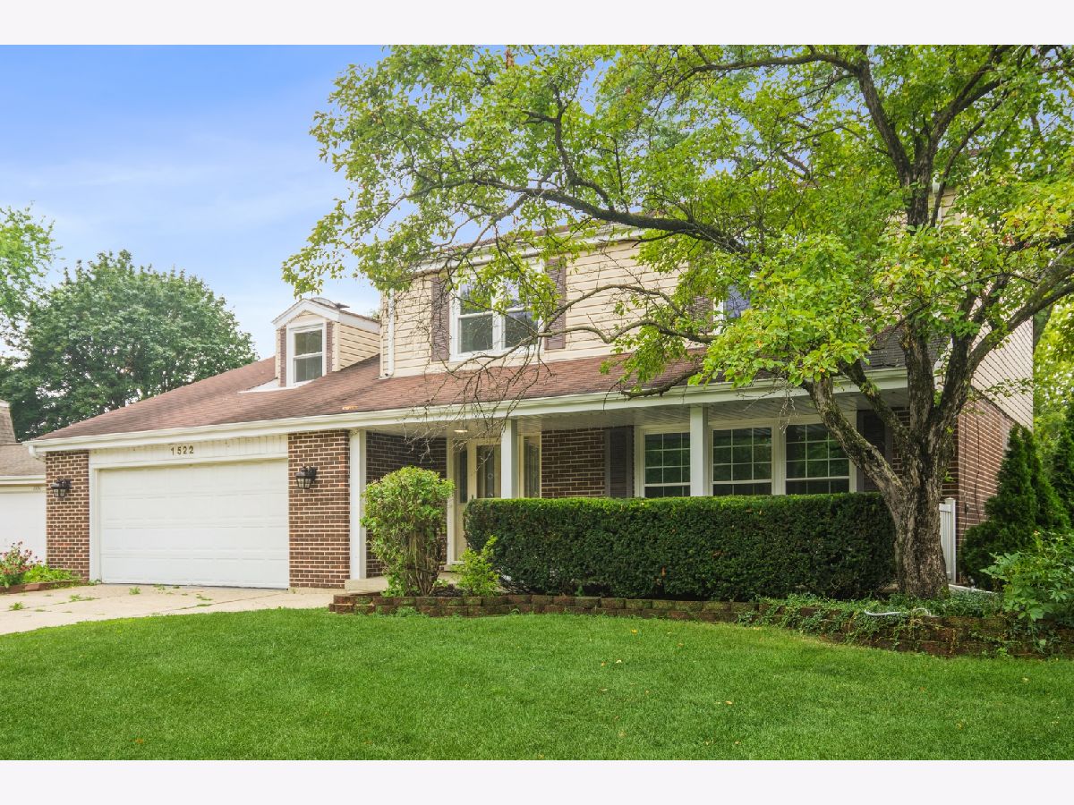 Homes & Condos & Townhomes Rented Surrey Ridge Arlington Heights Illinois, 1522 Princeton
