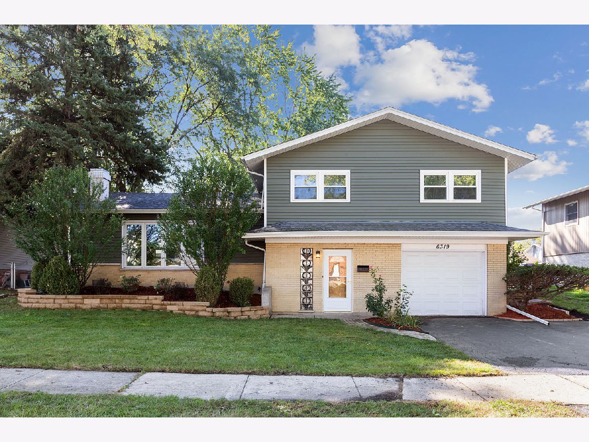 Homes Sold Lancaster Hills Tinley Park Illinois, 6319 Arcadia