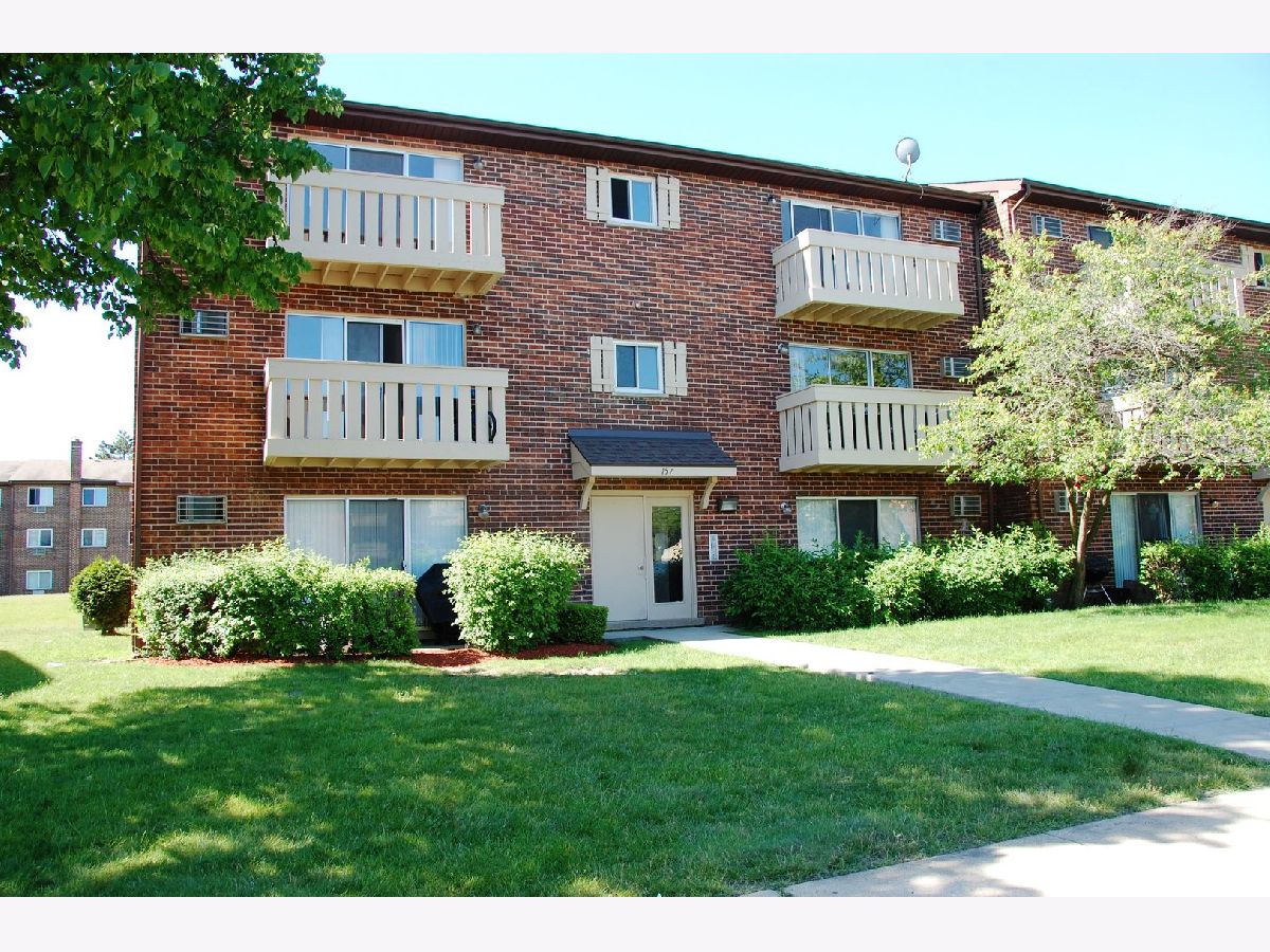 Subdivision Rented Pickwick Place Schaumburg Illinois, 157 Oliver