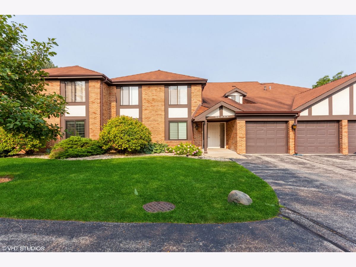 Condominiums & Homes Sold Villas Of Deer Creek Westmont Illinois, 5822 Doe