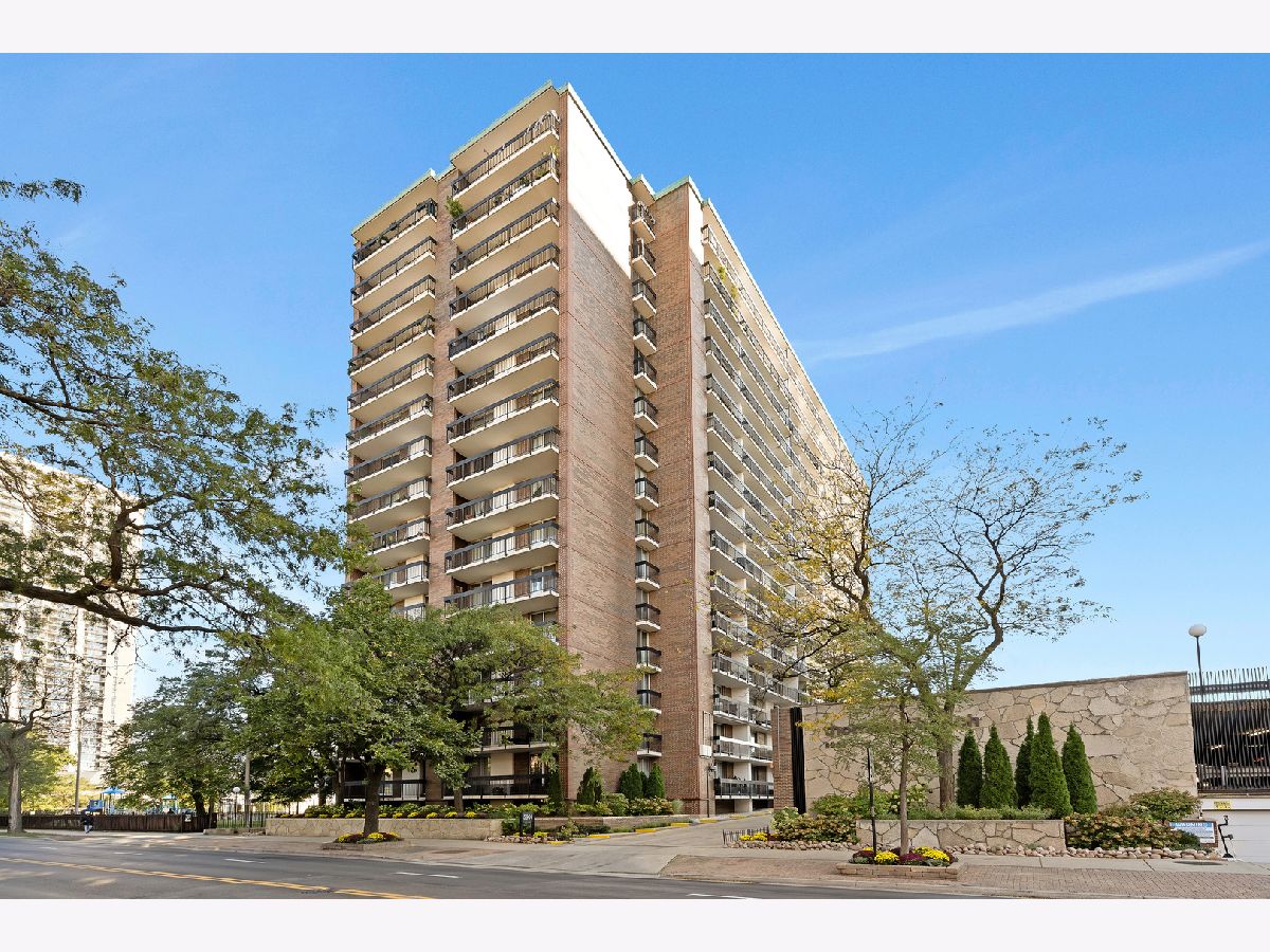 Condominiums Sold Thorndale Beach North Chicago Illinois, 5901 Sheridan