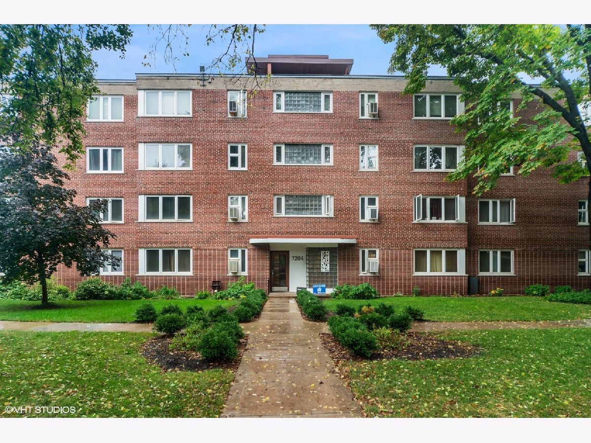 Condominiums Sold River Forest Garden River Forest Illinois, 7204 Oak