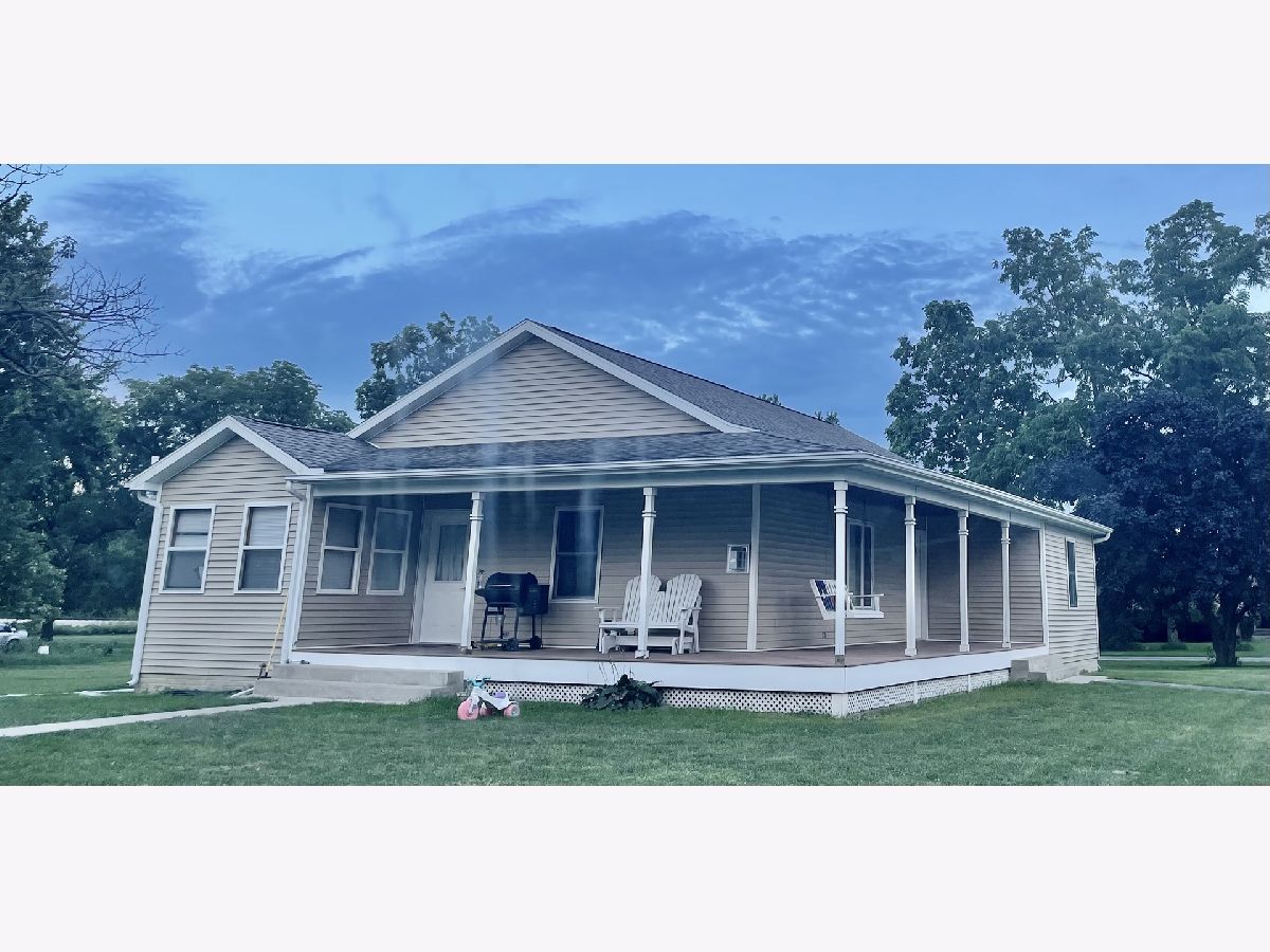  Sold Anchor Illinois, 202 West