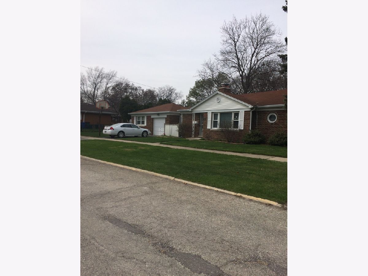 Homes & Condos & Townhomes Rented Cumberland Des Plaines Illinois, 310 8th