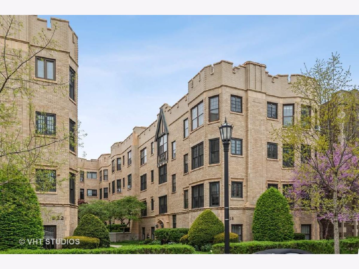 Condominiums Rented Judson Court Evanston Illinois, 926 Judson