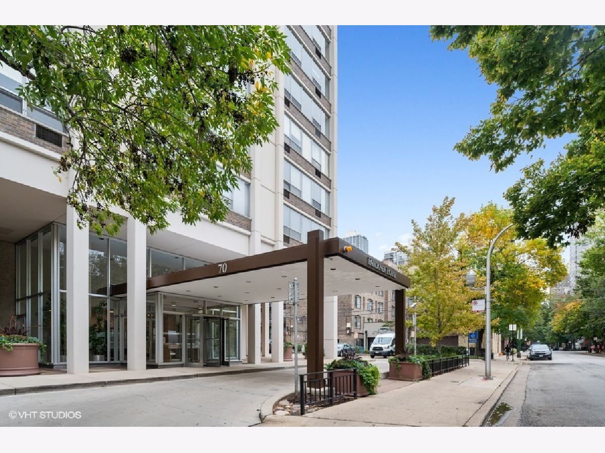 Condominiums Sold Faulkner House Chicago Illinois, 70 Burton