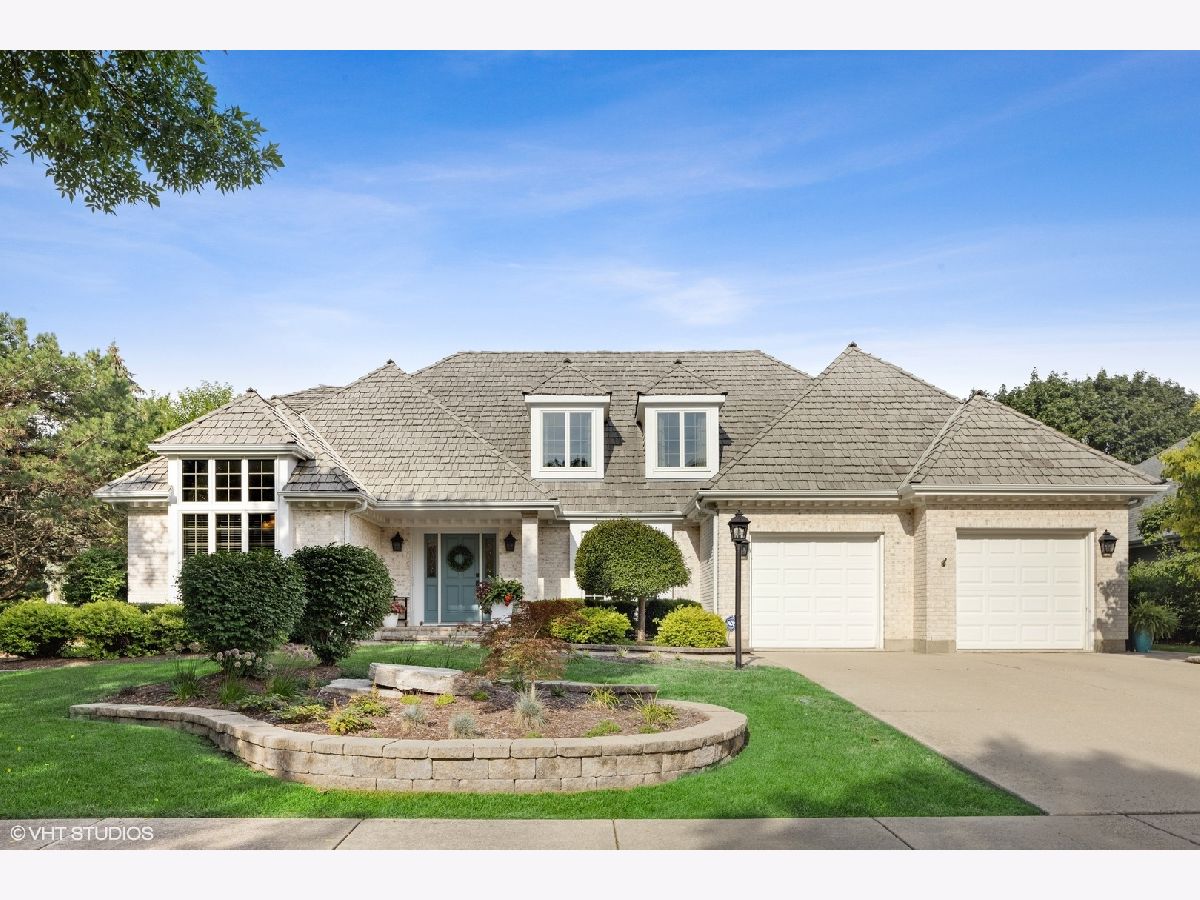 Homes Sold James Place Carol Stream Illinois, 1N110 Coventry