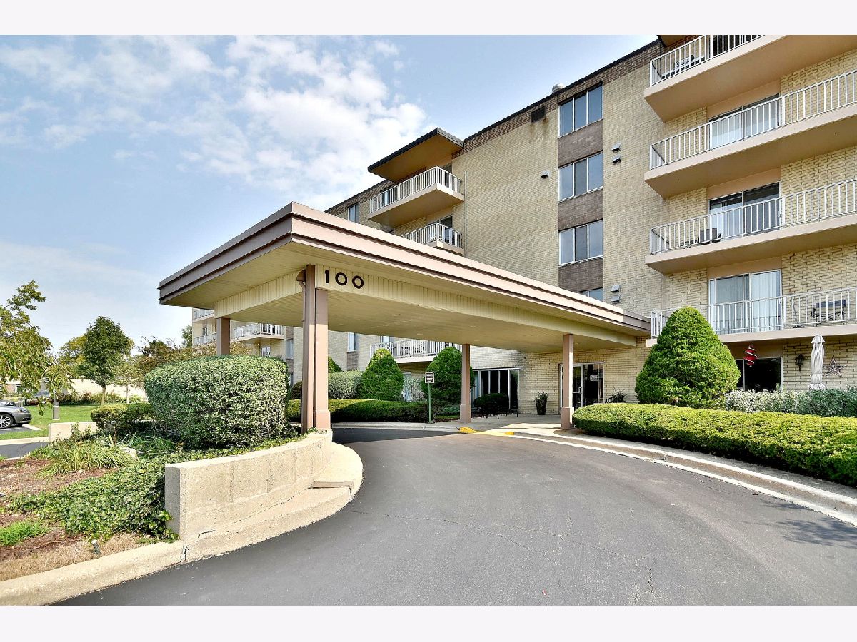 Condominiums Sold Royal York Elmhurst Illinois, 100 Butterfield