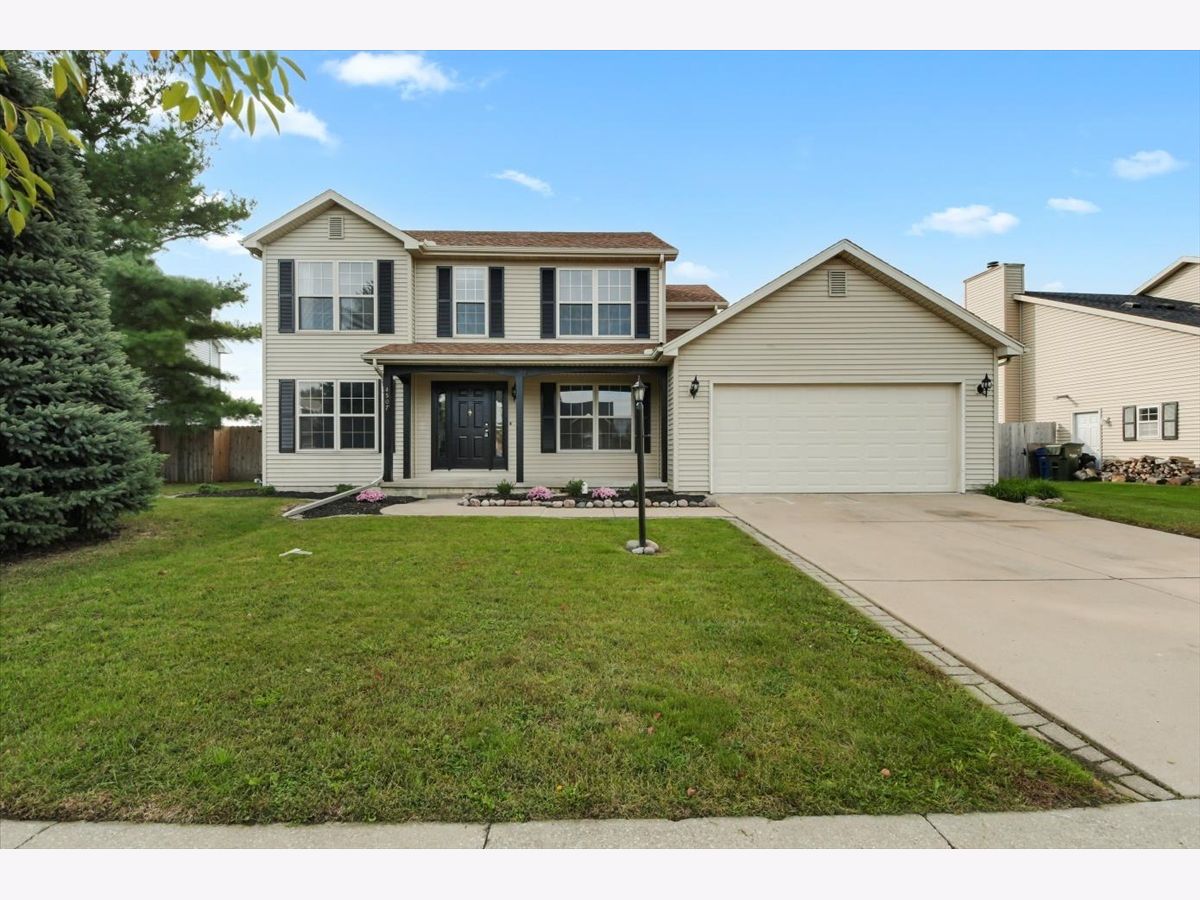 Homes & Condos & Townhomes Sold Copper Ridge Champaign Illinois, 4507 Copper Ridge