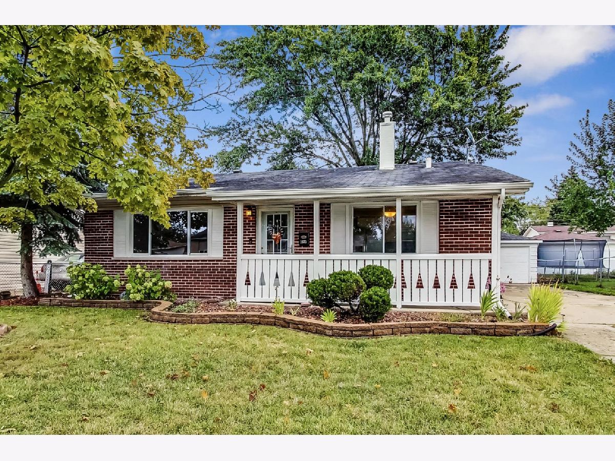 Homes Sold Glendale Terrace Glendale Heights Illinois, 1675 Keating