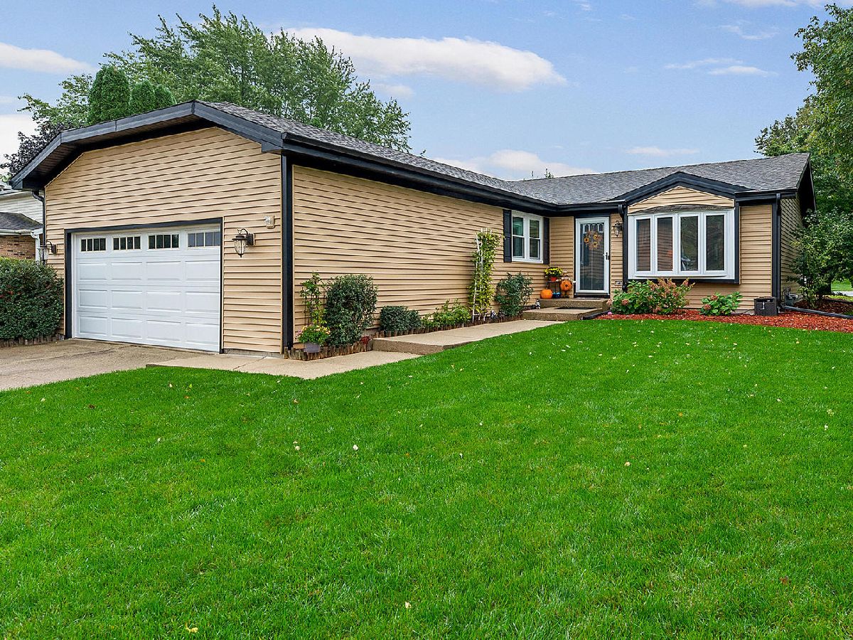Homes Sold Shenandoah Valley Carol Stream Illinois, 924 Cumberland
