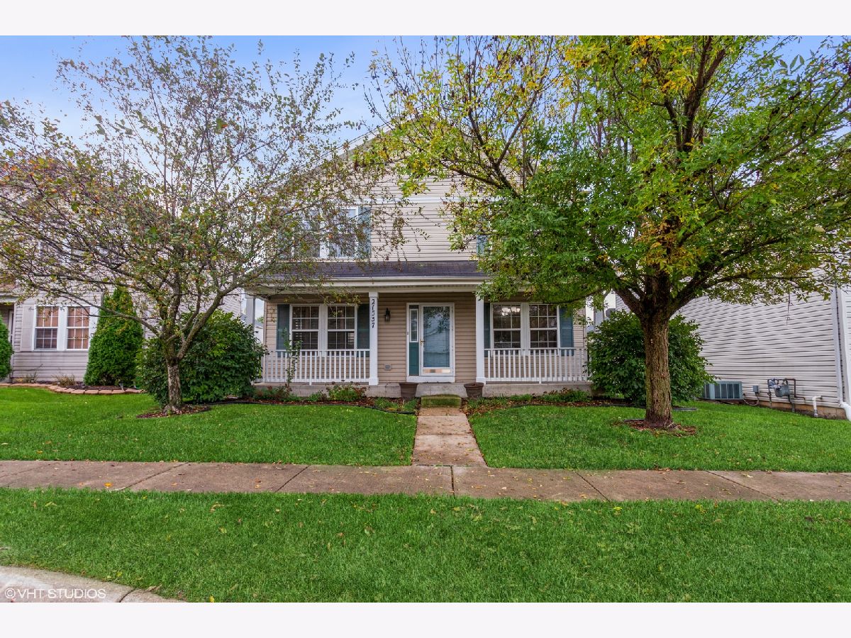Homes & Townhomes Sold Renwick Club Crest Hill Illinois, 21537 Gray Wing