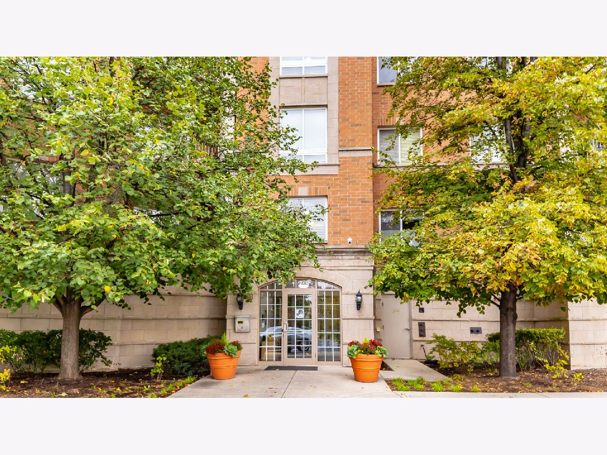 Condominiums Sold Turnberry Buffalo Grove Illinois, 125 Buffalo Grove