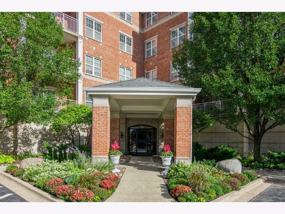 Condominiums Sold Northbrook Pointe Northbrook Illinois, 101 Pointe