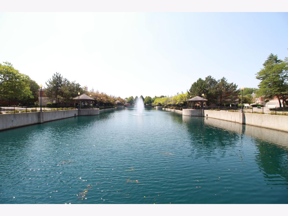 Townhomes & Condos Rented Town Place Buffalo Grove Illinois, 430 Town Place