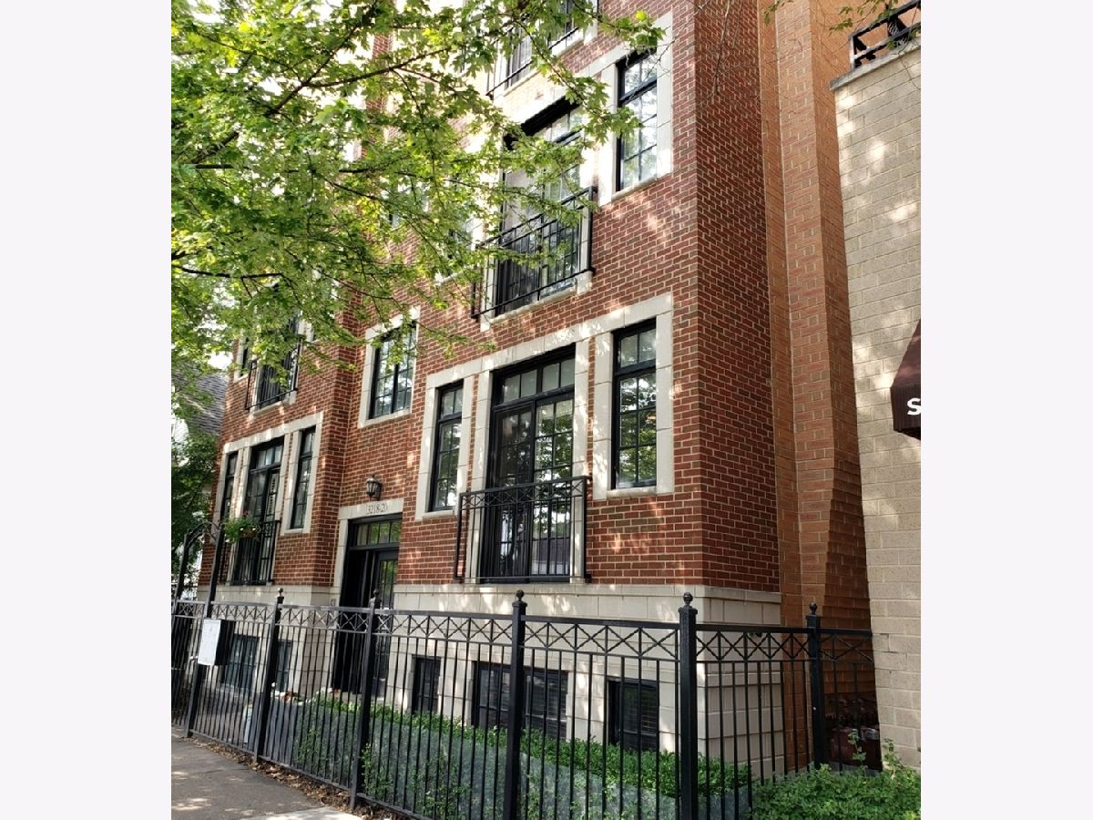 Townhomes & Condos & Homes Sold Roscoe Village/lakeview Chicago Illinois, 3220 Damen