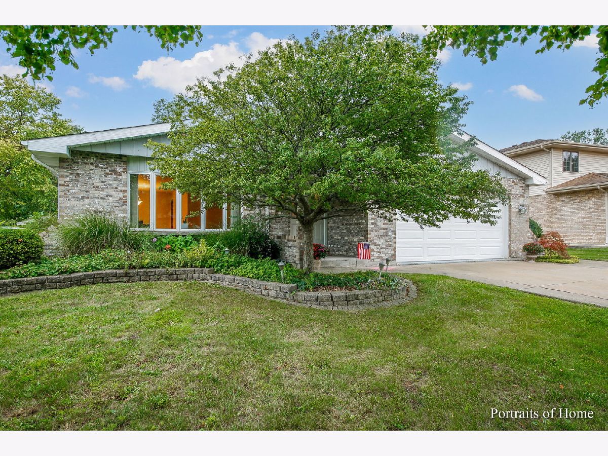 Homes Sold Hilltop Estates Lemont Illinois, 800 Schultz