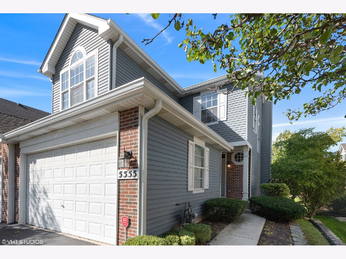 Townhomes Sold Elizabeth Place Rolling Meadows Illinois, 5555 Elizabeth