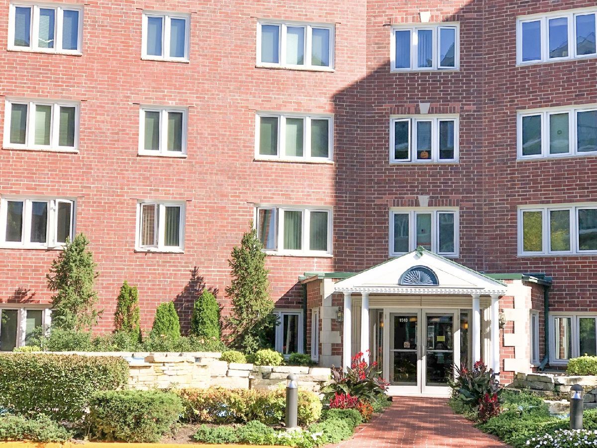 Condominiums & Homes Sold Cascades Of Norridge Norridge Illinois, 8540 Foster