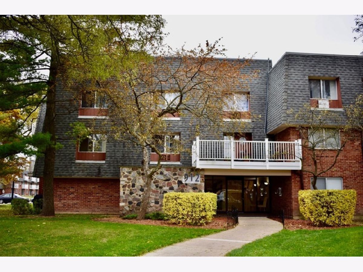 Condominiums Rented The Terrace Of Elk Grove Village Elk Grove Village Illinois, 912 Ridge