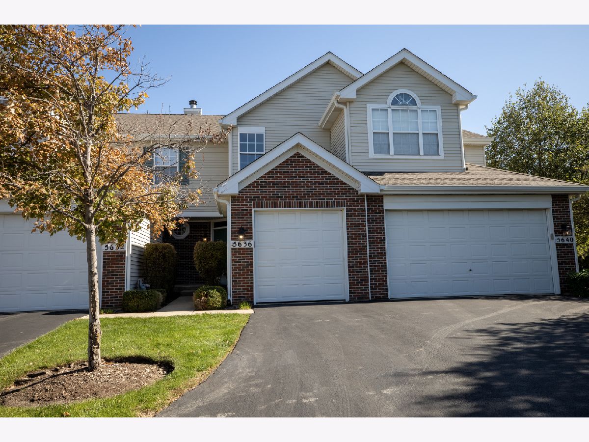 Townhomes Sold Elizabeth Place Rolling Meadows Illinois, 5636 Lavender