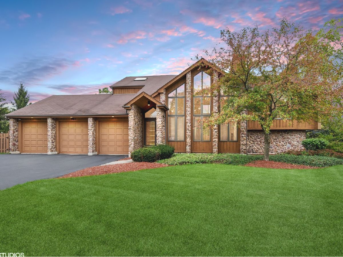 Homes Sold Hampton Hills West Chicago Illinois, 961 Hampton