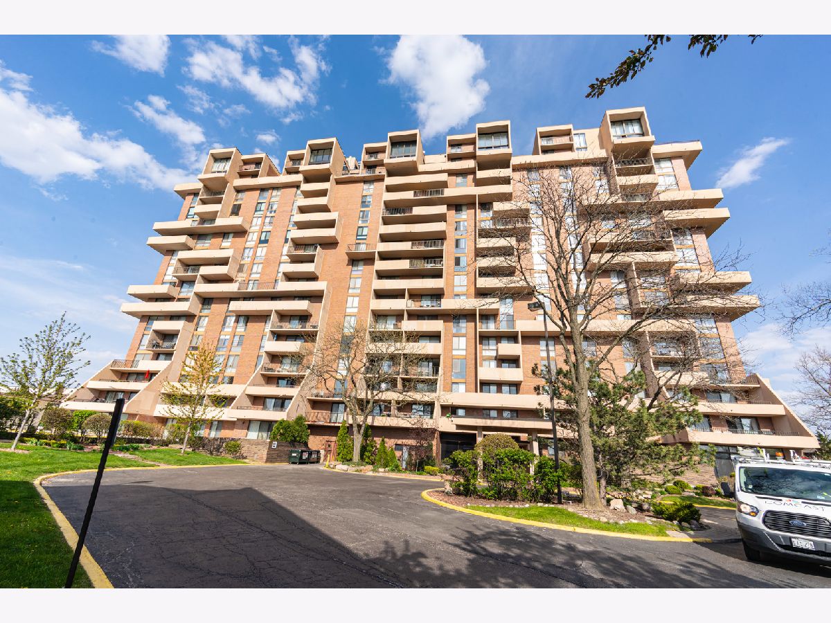 Dominion Tower Wood Dale IL, Condos & Townhomes For Sale & For Rent Sadie Winter Dana Cohen