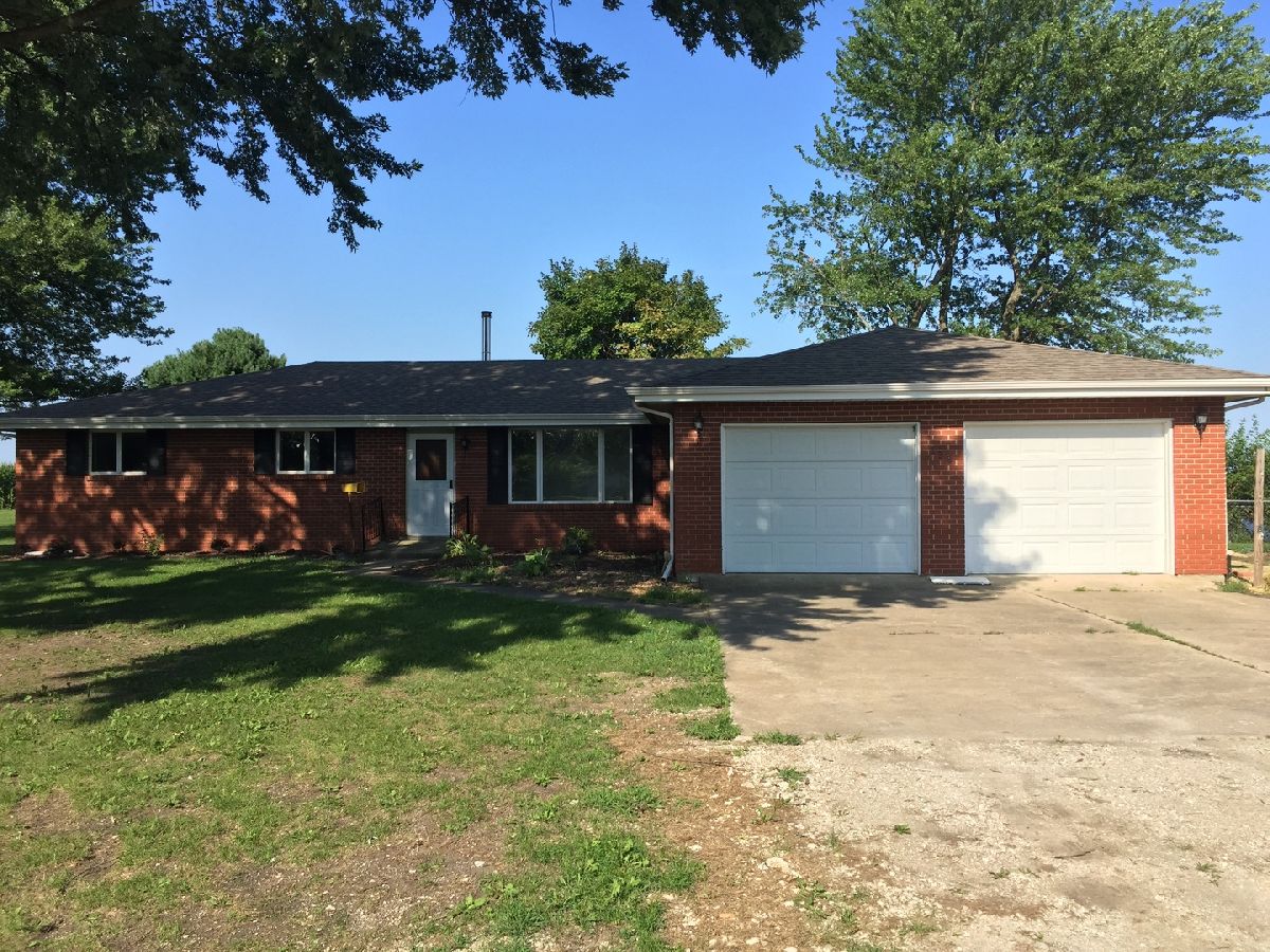  Rented Elwood Illinois, 136 Saint Louis