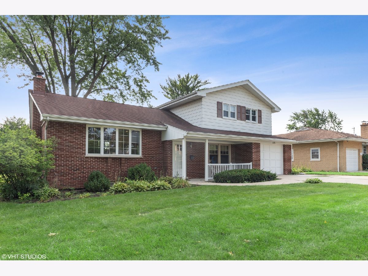 Homes & Condos & Townhomes Sold Brentwood Terrace Bensenville Illinois, 1033 Daniel