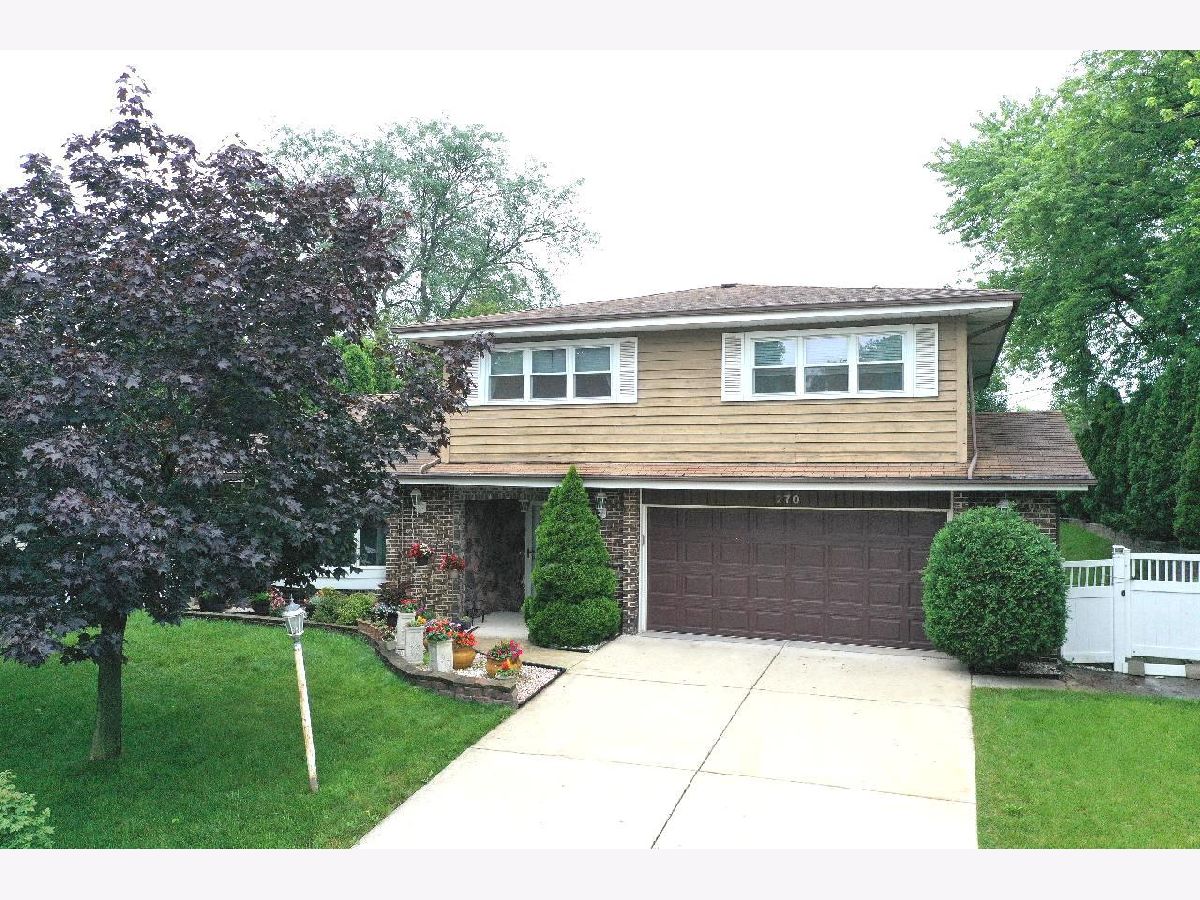 Homes & Condos & Townhomes Sold Brentwood Estates Palatine Illinois, 270 Rosalie