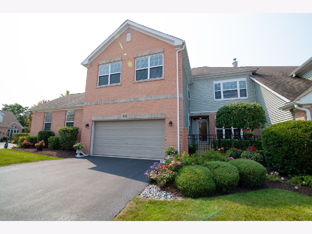 Townhomes Sold The Villas In Hawk Hollow Bartlett Illinois, 179 Partridge