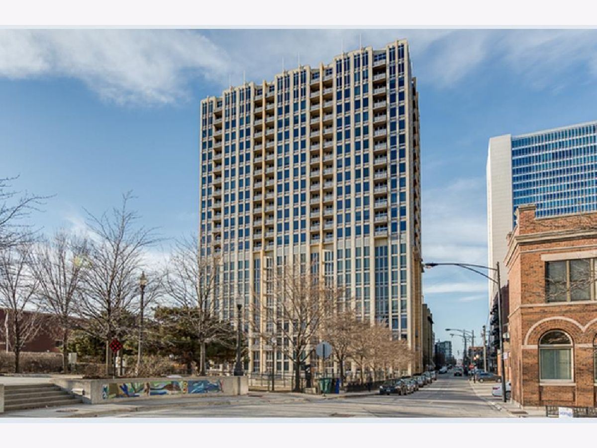 Condominiums Sold River Place On The Park Chicago Illinois, 700 Larrabee