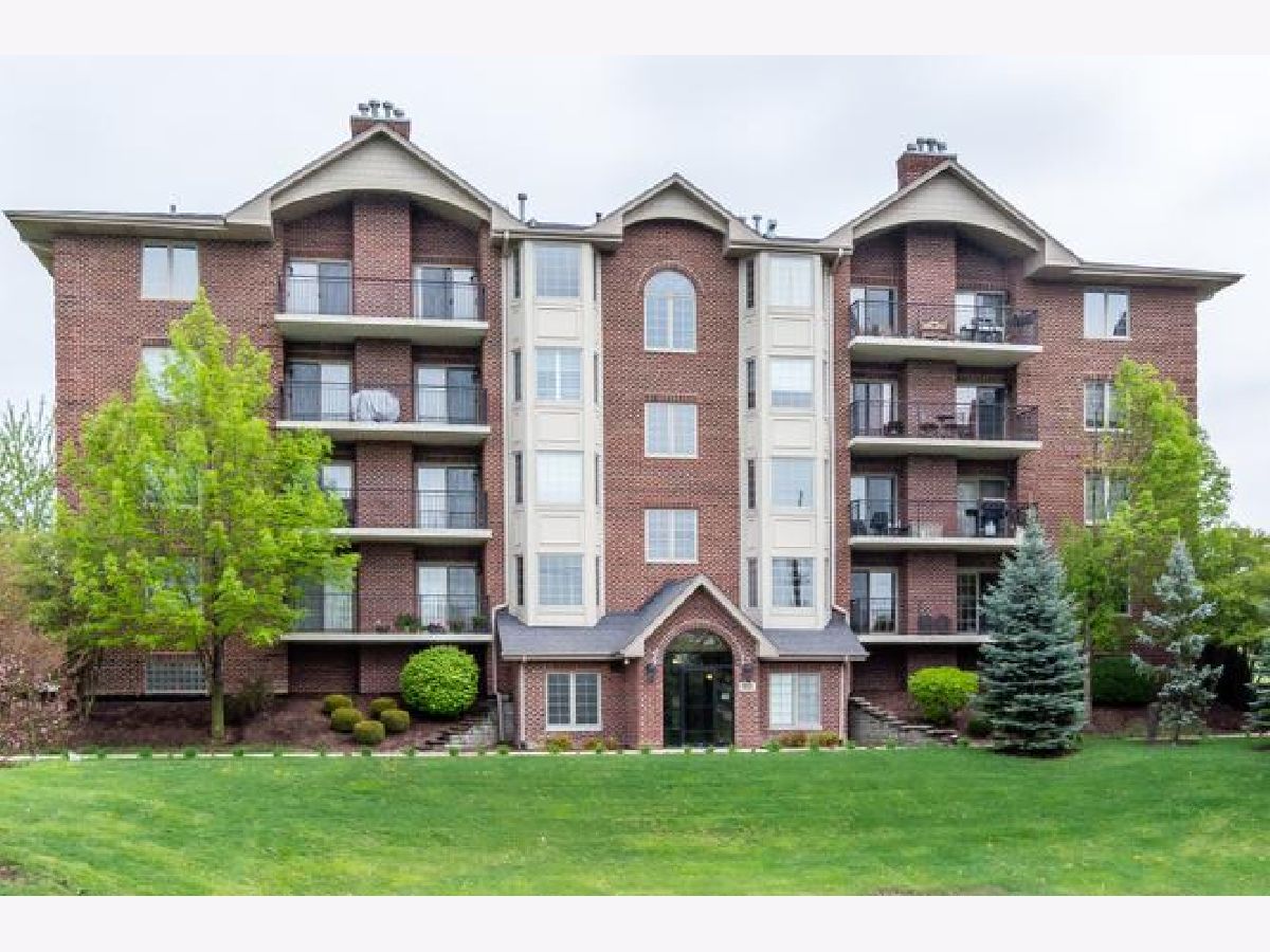 Condominiums Sold Ashton Grove Condominiums Westmont Illinois, 6655 Cass