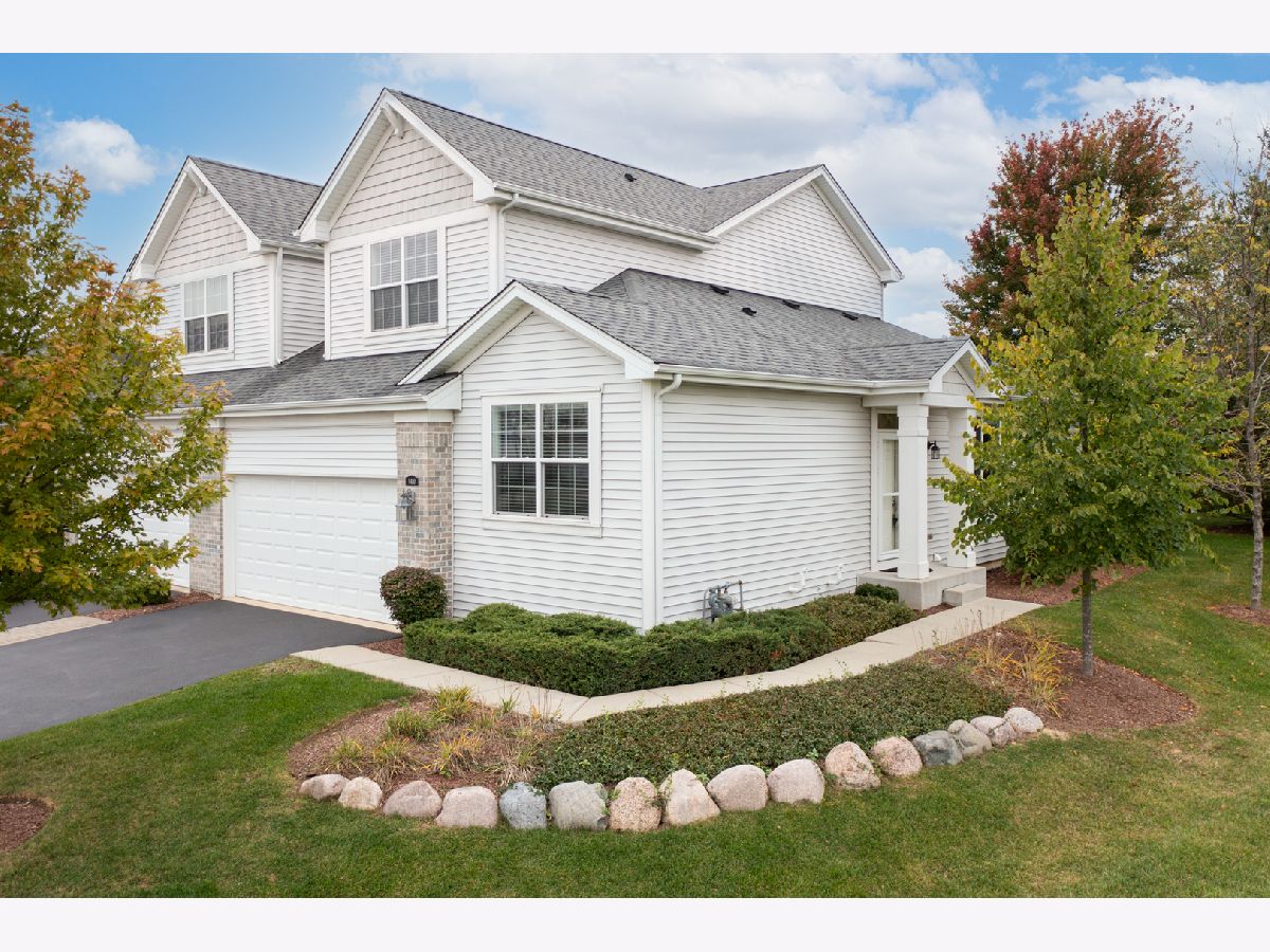 Townhomes Sold The Highlands At Red Tail Lakewood Illinois, 8410 Owl