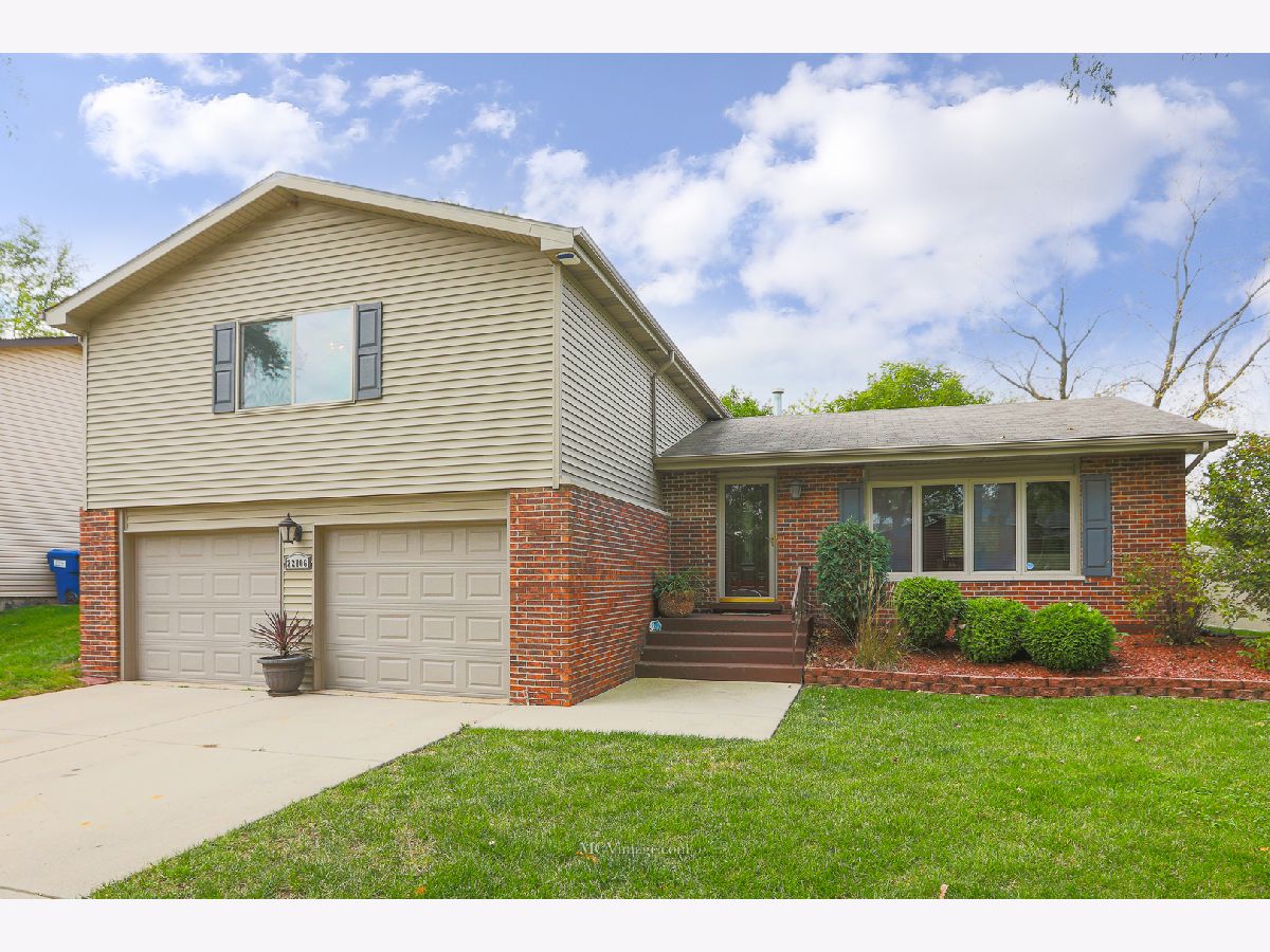 Homes Sold Lakewood Manor Richton Park Illinois, 22706 Lakeshore