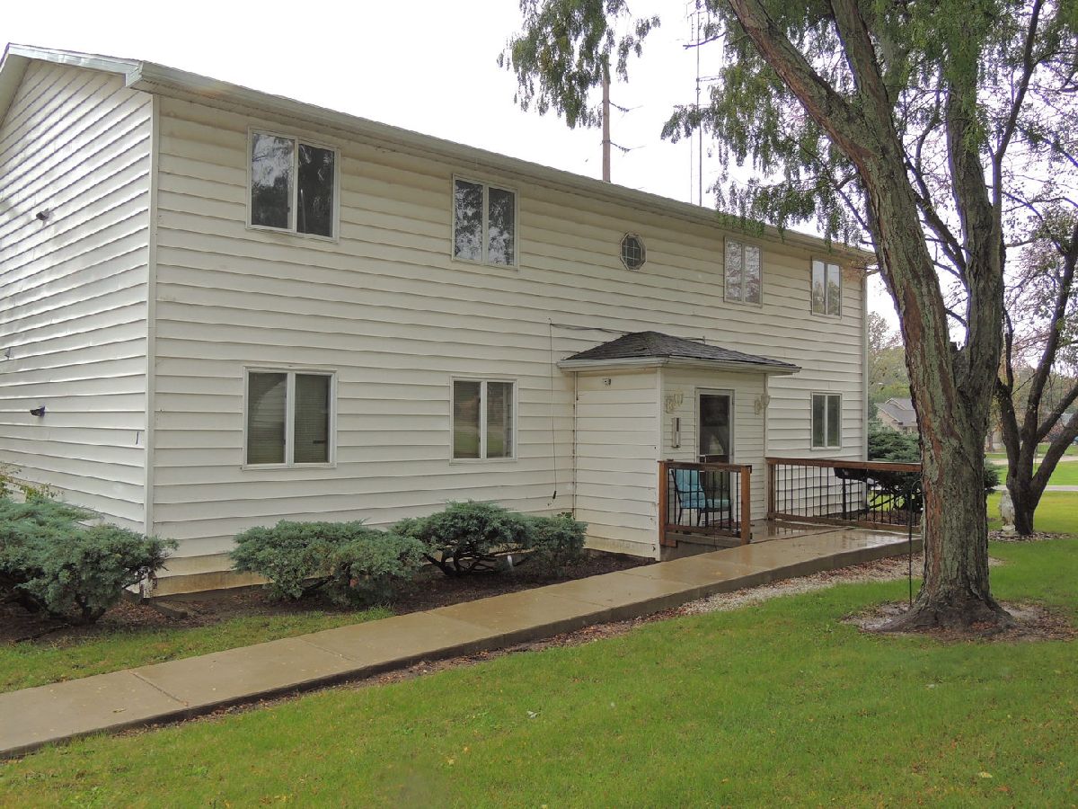  Rented Granville Illinois, 311 Hawthorne