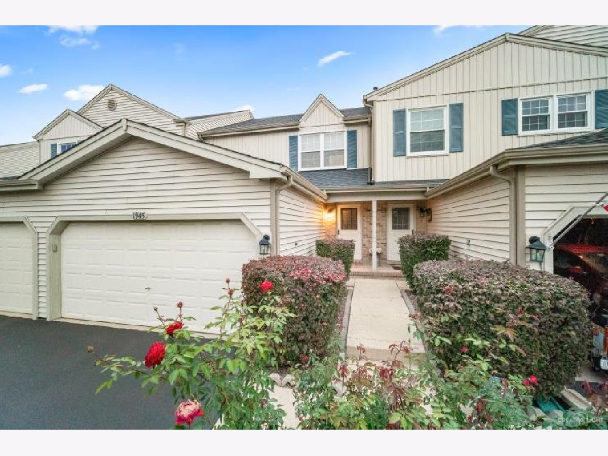 Condos & Townhomes Sold Orchard Bay Villas Aurora Illinois, 1945 Bayview