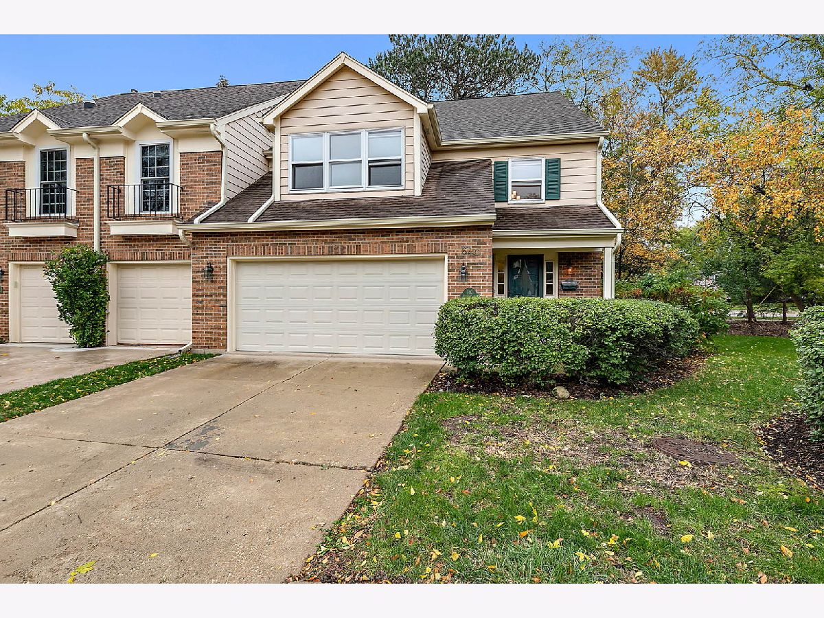 Townhomes Sold Bennington Naperville Illinois, 640 Windham