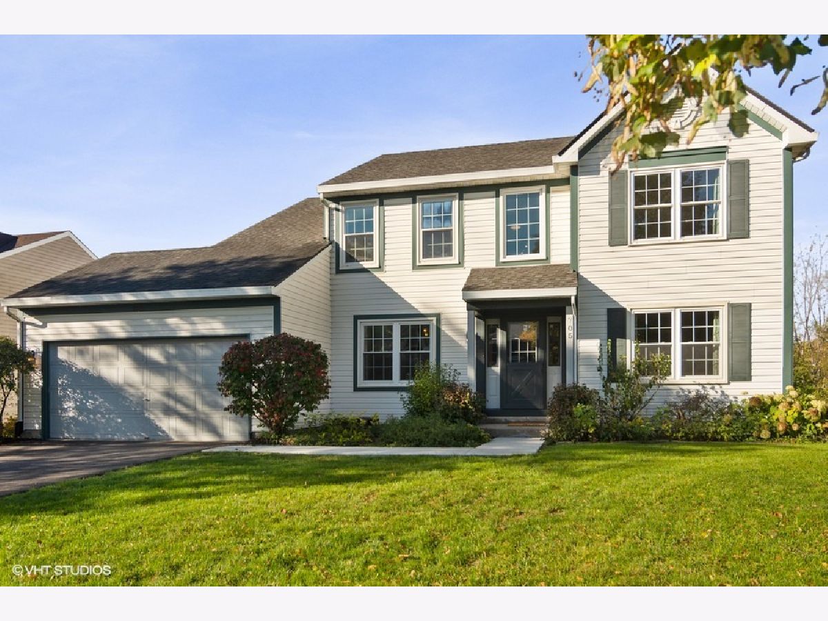 Homes & Condos & Townhomes Sold Crystal Creek Lake In The Hills Illinois, 705 Mohican