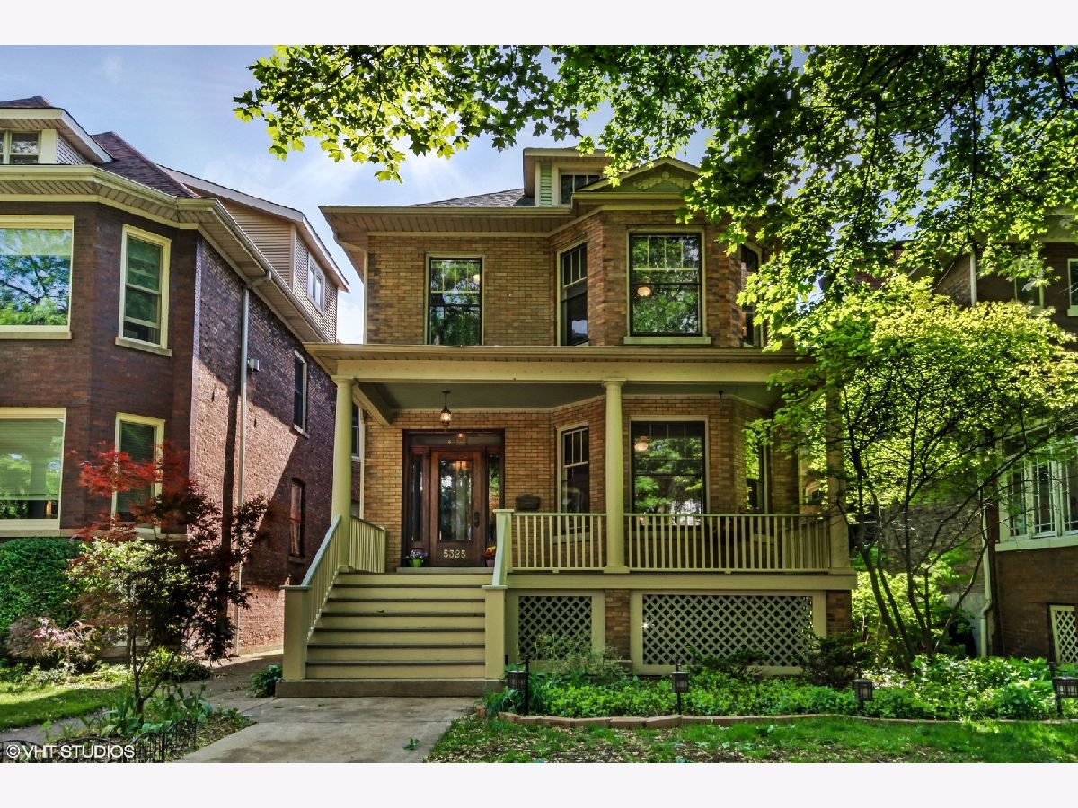 Homes & Condominiums Rented Lakewood Balmoral Chicago Illinois, 5325 Wayne