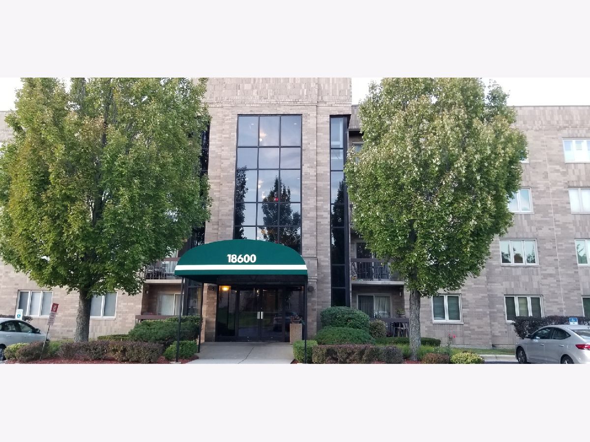 The Club Hazel Crest IL, Townhomes & Condos For Sale & For Rent Sadie