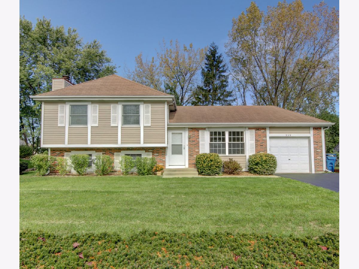 Homes Sold Gingerbrook Bartlett Illinois, 235 Country