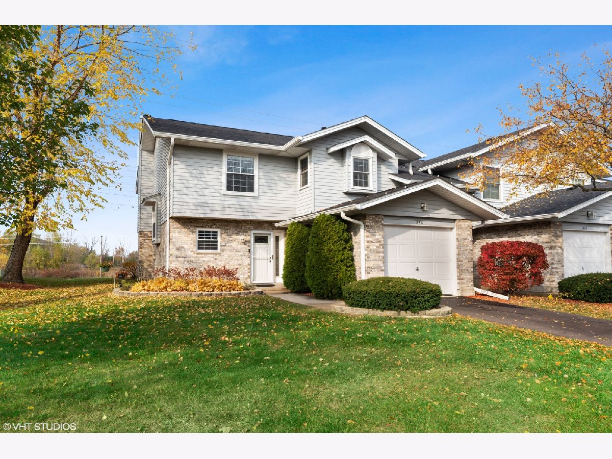Townhomes Sold Tamarac Addison Illinois, 854 Tamarac