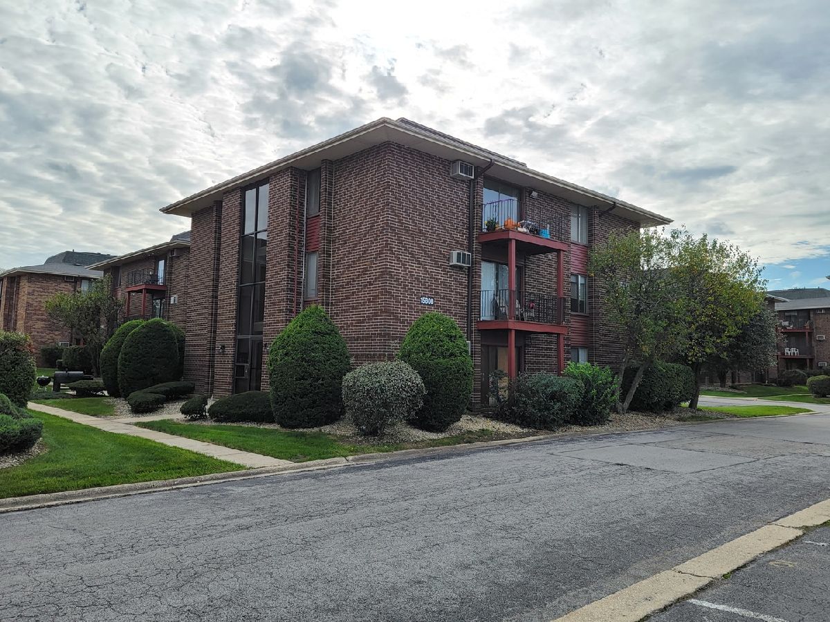 Condominiums Sold Oak Terrace Oak Forest Illinois, 15808 Terrace