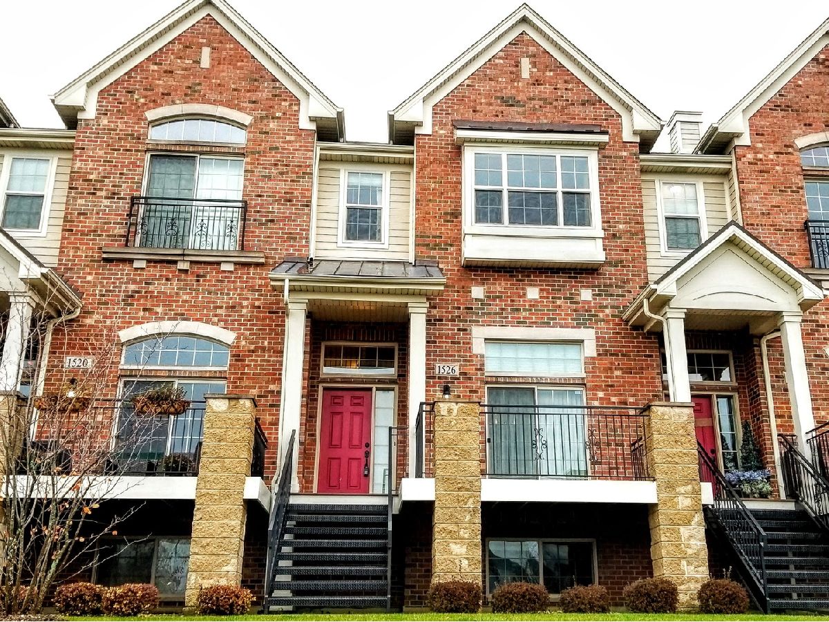 Townhomes Rented Lake Ridge Townhomes Mundelein Illinois, 1526 Lakeridge