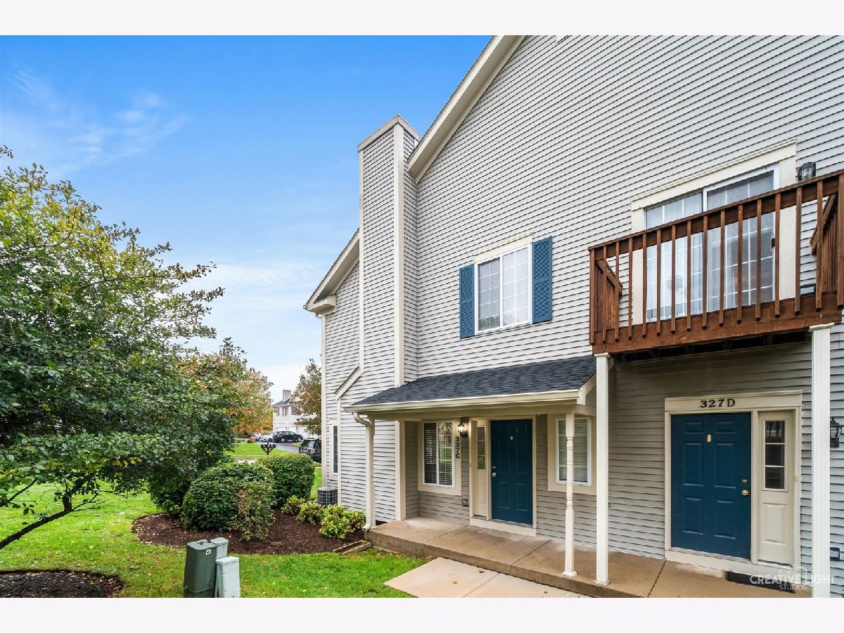 Townhomes & Condos Sold Carriage Homes Of Concord South Elgin Illinois, 327 Windsor