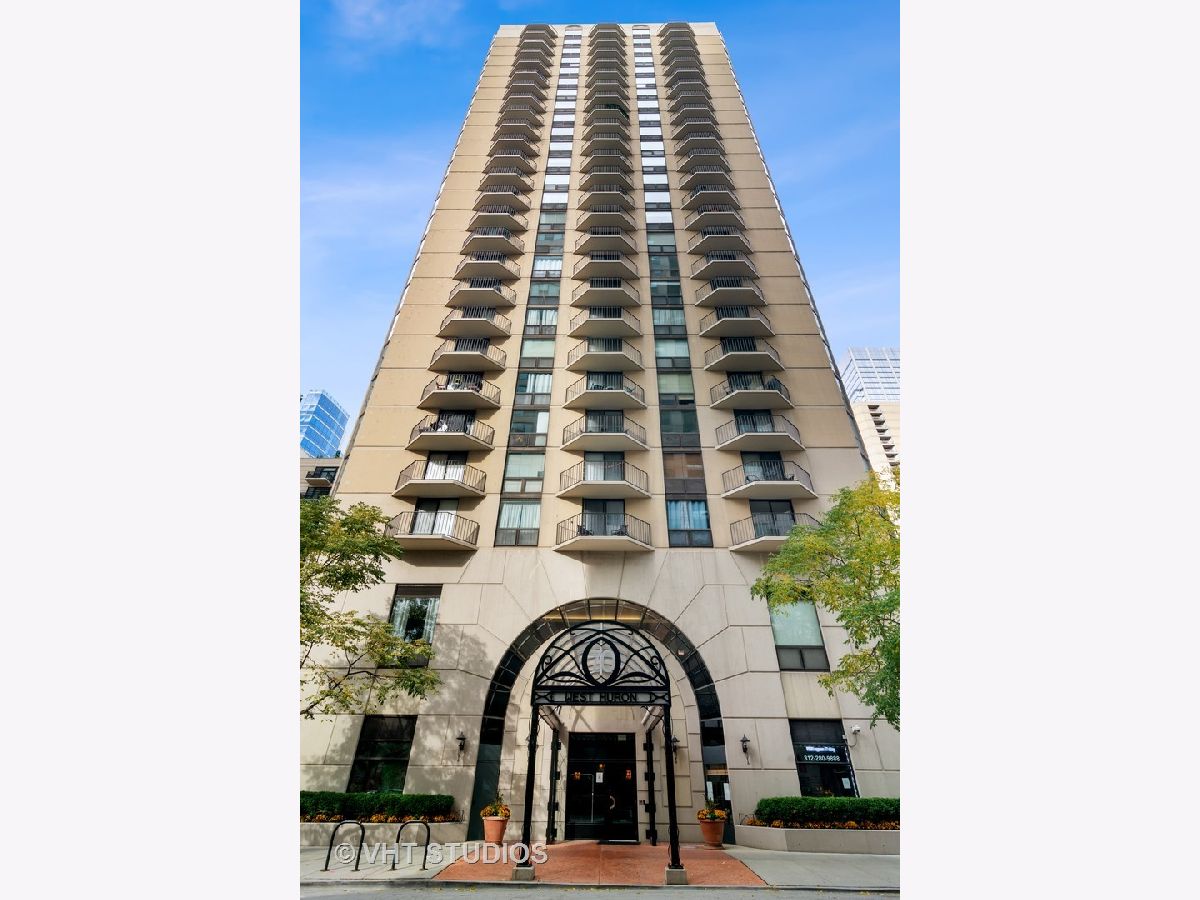 Condominiums Sold Hermitage Chicago Illinois, 70 Huron