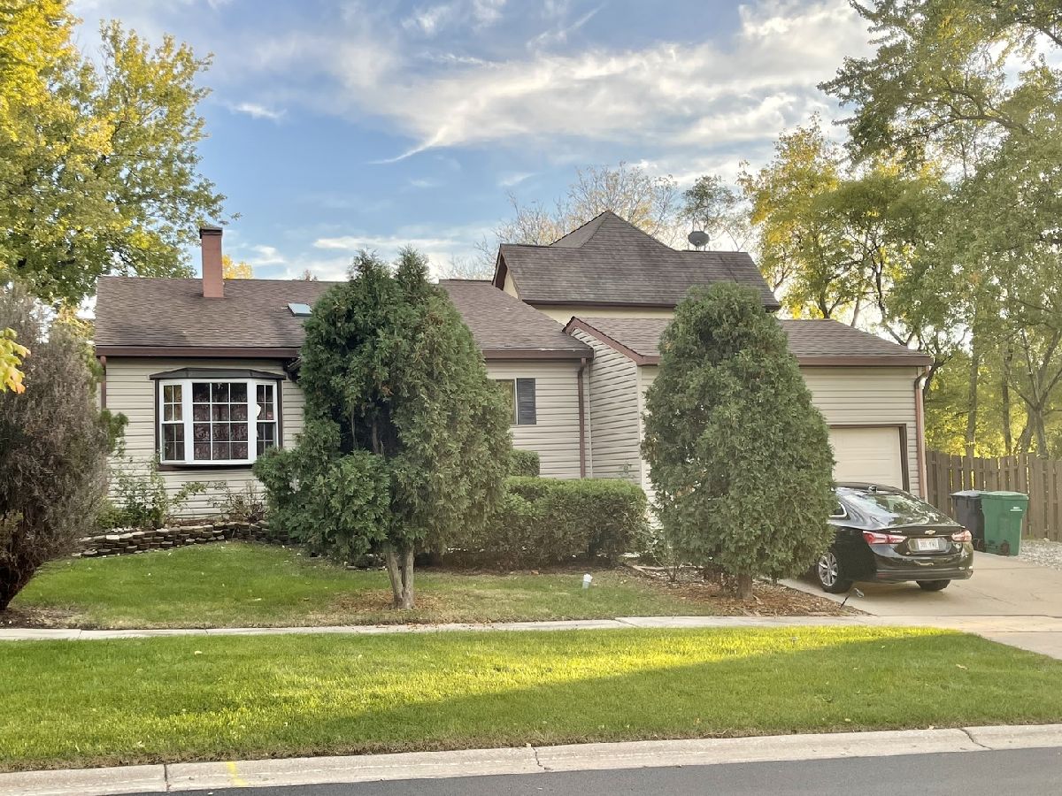 Homes & Condos & Townhomes Sold Manor Hill Lombard Illinois, 1800 Main
