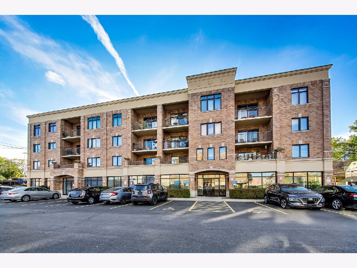 Condominiums Sold Parkview Pointe Lombard Illinois, 123 Saint Charles