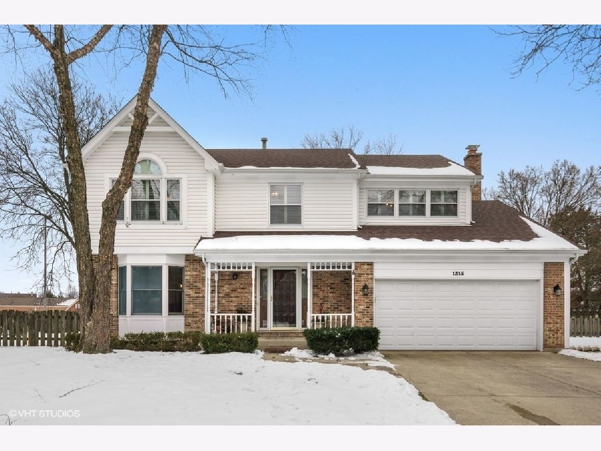 Homes Rented Northgate Arlington Heights Illinois, 1315 Eton